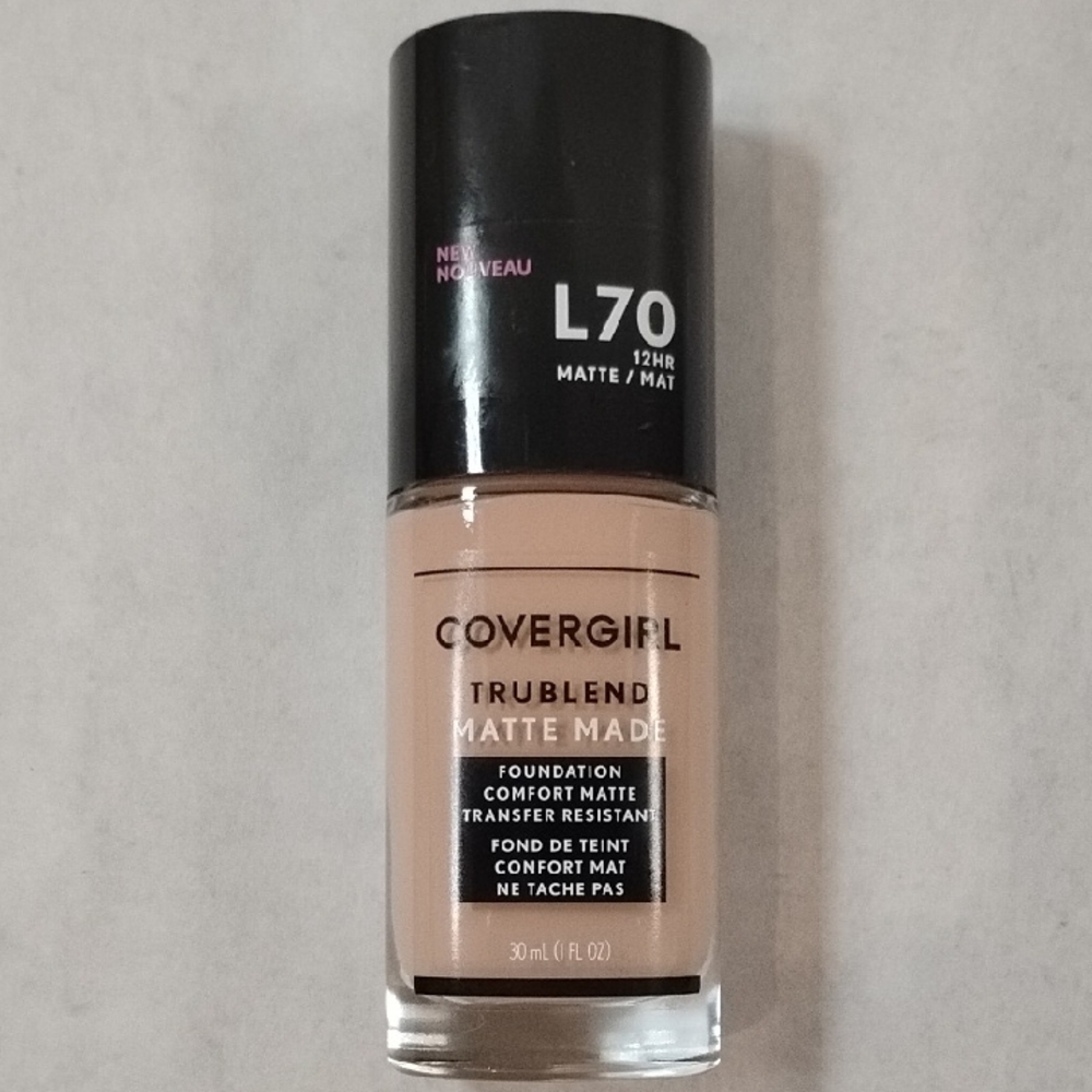 COVERGIRL TruBlend Matte Made Foundation - L70 Natural Ivory Matte 12HR comfort